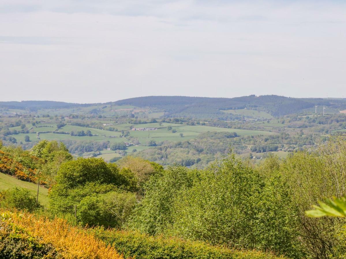 The Barn At Waen Y Ffynnon Villa Ruthin Bagian luar foto